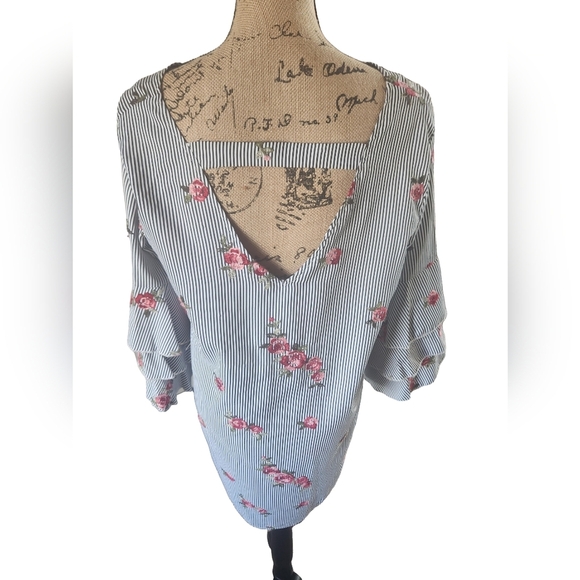 NWT Striped Floral Maxsport V-Neck Blouse Med - Picture 2 of 6